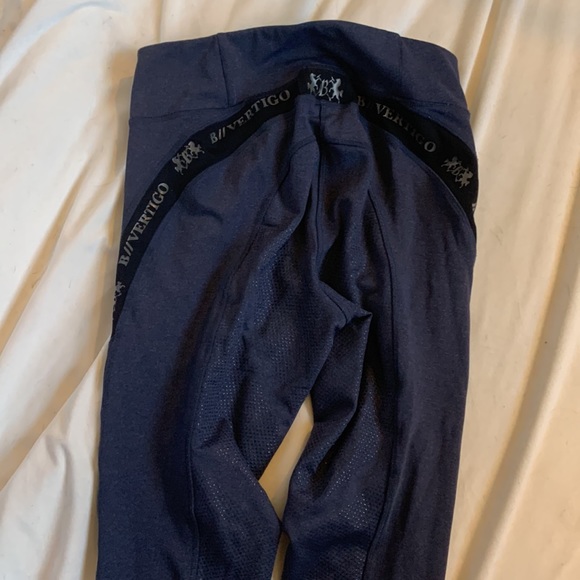 B vertigo english riding breeches size 30/32 , dark blue/ navy good condition - Picture 2 of 3
